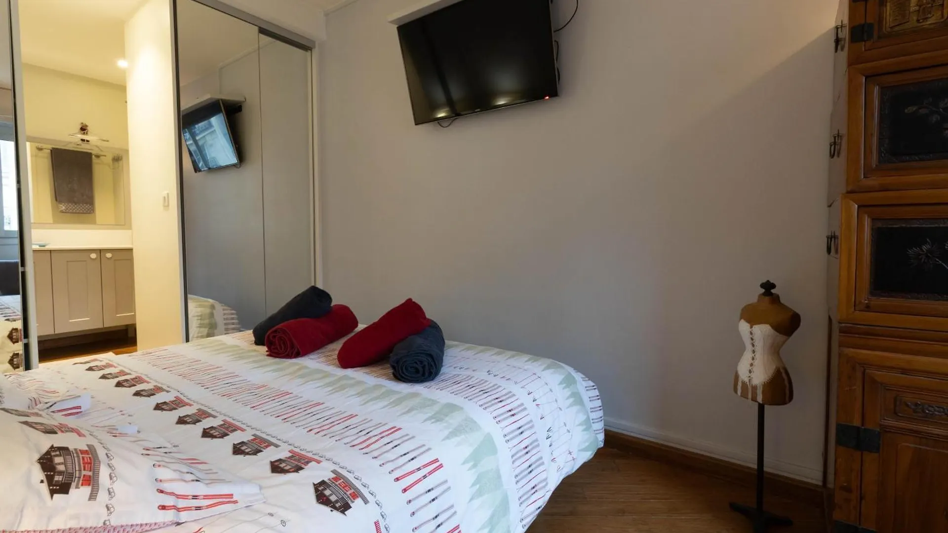 Апартаменты Le Retro-Chic - T2 Raffinee - Balcon & Metro M12 Париж